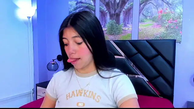 KimberlyVillaLobos online show from September 18, 2025, 11:34 am