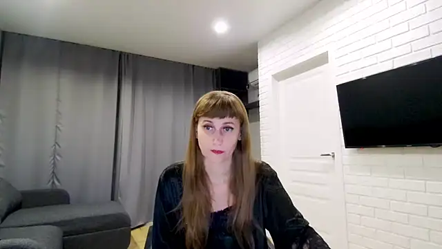 Daniella Lorente online show from October 28, 2025, 11:18 pm