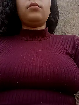 Snapshot of Jujuuu0f chatting on October 4, 2025, 7:01 pm Jujuuu0f online show from October 4, 2025, 7:01 pm