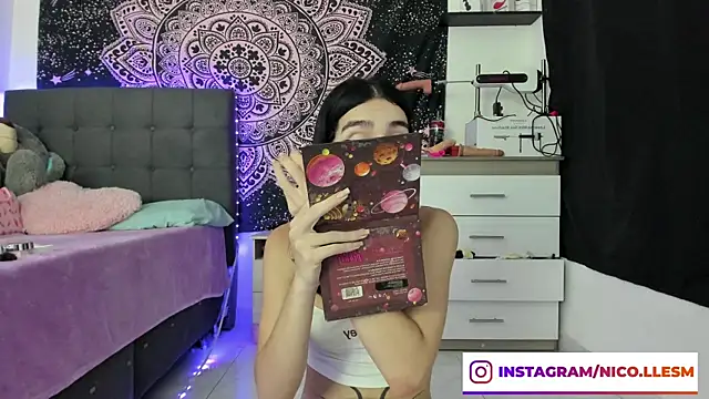 jade dakota   online show from February 3, 2025, 10:54 pm