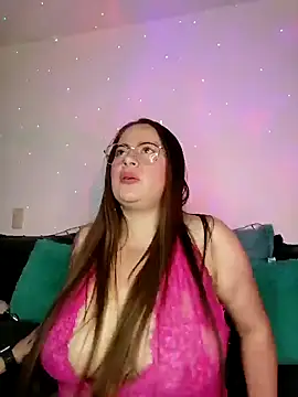 Snapshot of soofy__ chatting on October 29, 2025, 2:47 am soofy online show from October 29, 2025, 2:47 am