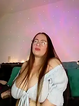 Snapshot of soofy__ chatting on November 11, 2025, 2:33 am soofy online show from November 11, 2025, 2:33 am