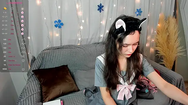 Emily Strikeee online show from December 17, 2024, 10:23 am