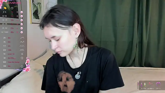 Emily Strikeee online show from November 10, 2025, 10:14 am