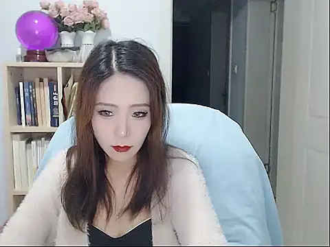 Snapshot of SuSushi728 chatting on October 29, 2025, 3:25 pm SuSushi728 online show from October 29, 2025, 3:25 pm