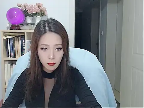 Snapshot of SuSushi728 chatting on November 4, 2025, 3:55 pm SuSushi728 online show from November 4, 2025, 3:55 pm