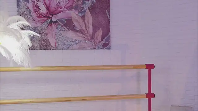 lylylovesyou online show from February 2, 2025, 12:46 pm