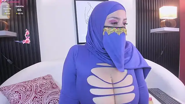 Snapshot of cloe_sirena chatting on March 4, 2025, 5:45 pm cloe sirena online show from March 4, 2025, 5:45 pm