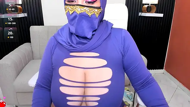 Snapshot of cloe_sirena chatting on September 16, 2025, 2:18 pm cloe sirena online show from September 16, 2025, 2:18 pm