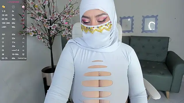 Snapshot of cloe_sirena chatting on September 17, 2025, 2:52 pm cloe sirena online show from September 17, 2025, 2:52 pm