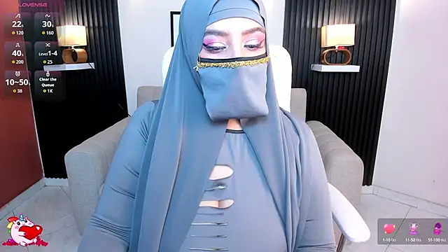 Snapshot of cloe_sirena chatting on October 16, 2025, 1:56 pm cloe sirena online show from October 16, 2025, 1:56 pm