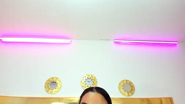 EileenBenzon online show from January 29, 2025, 12:43 am