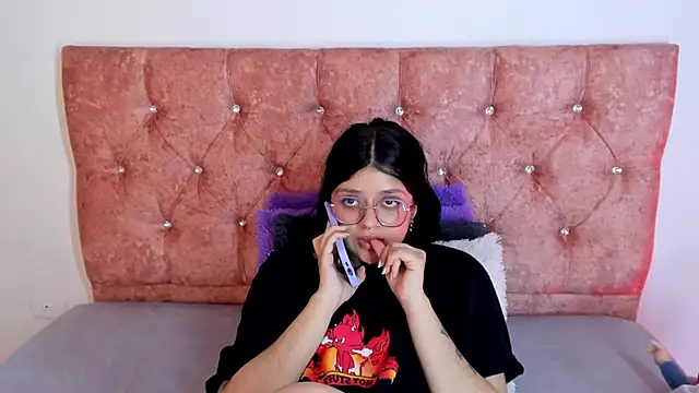 Snapshot of lana_dol chatting on March 10, 2025, 6:56 pm lana dol online show from March 10, 2025, 6:56 pm