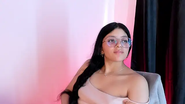Snapshot of lana_dol chatting on March 21, 2025, 6:18 pm lana dol online show from March 21, 2025, 6:18 pm