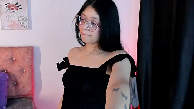 Snapshot of lana_dol chatting on March 22, 2025, 12:25 pm lana dol online show from March 22, 2025, 12:25 pm