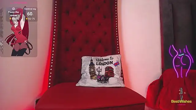 BiancaAntonelli online show from October 10, 2025, 1:54 pm