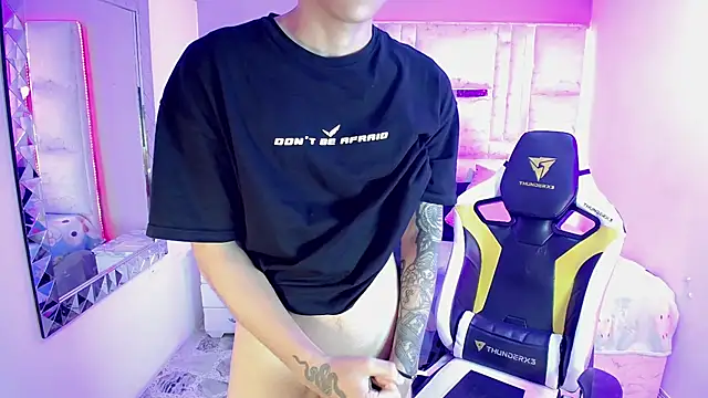 Brayan lopezz online show from January 27, 2025, 3:50 pm