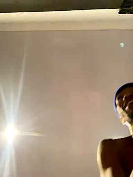 Snapshot of BlueIceCube chatting on September 28, 2025, 5:35 am BlueIceCube online show from September 28, 2025, 5:35 am