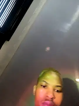 Snapshot of BlueIceCube chatting on October 15, 2025, 5:07 am BlueIceCube online show from October 15, 2025, 5:07 am