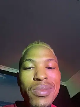 Snapshot of BlueIceCube chatting on October 19, 2025, 10:05 am BlueIceCube online show from October 19, 2025, 10:05 am