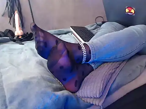 GoddessMonicaNylon online show from October 31, 2025, 12:50 pm