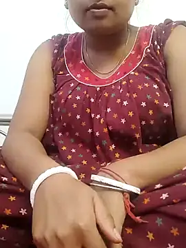 Snapshot of Priya_2222 chatting on December 14, 2024, 4:23 am Priya 2222 online show from December 14, 2024, 4:23 am
