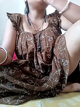 Snapshot of Priya_2222 chatting on November 13, 2025, 6:23 am Priya 2222 online show from November 13, 2025, 6:23 am