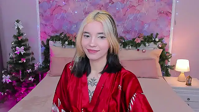 as1an girlfriend online show from December 31, 2024, 5:00 am