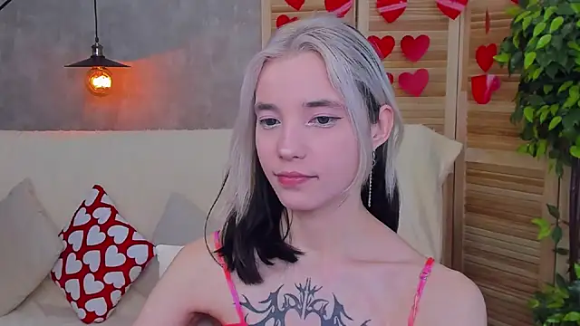 as1an girlfriend online show from February 16, 2025, 7:15 am