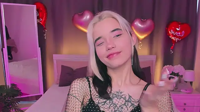 as1an girlfriend online show from February 24, 2025, 4:05 am