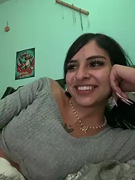 Snapshot of Hilary_pinkk chatting on December 26, 2024, 3:59 am Hilary pinkk online show from December 26, 2024, 3:59 am