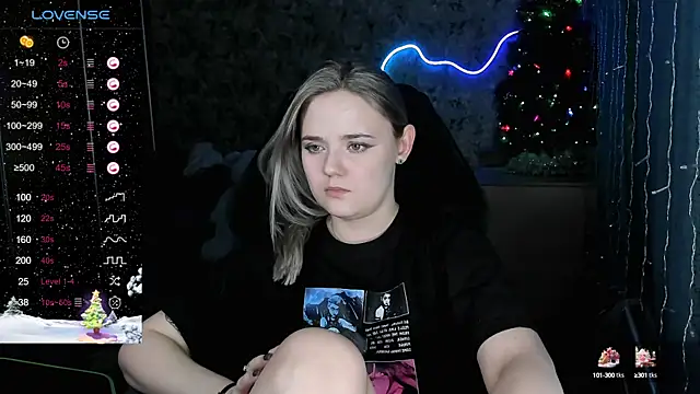 Your small bunny online show from December 22, 2024, 12:05 pm