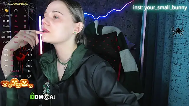 Your small bunny online show from November 1, 2025, 2:13 am