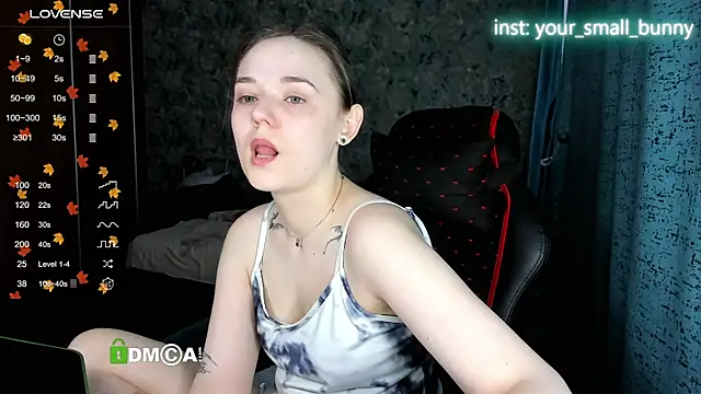 Your small bunny online show from November 26, 2025, 4:02 am