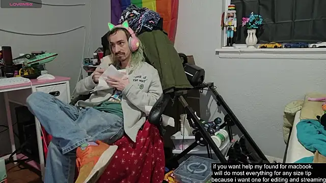 tallnerdyguy online show from November 3, 2025, 2:46 am