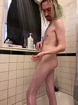 tallnerdyguy online show from December 16, 2025, 10:37 pm