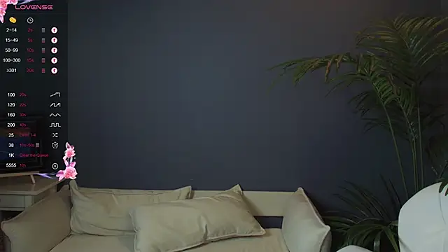 Snapshot of margeriTirell chatting on December 7, 2024, 8:33 am margeriTirell online show from December 7, 2024, 8:33 am