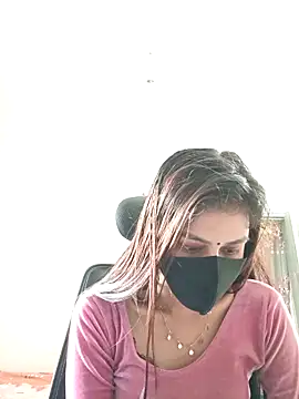 Snapshot of Tisha-01 chatting on September 11, 2025, 4:12 am Tisha-01 online show from September 11, 2025, 4:12 am