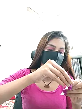 Snapshot of Tisha-01 chatting on September 22, 2025, 3:25 pm Tisha-01 online show from September 22, 2025, 3:25 pm