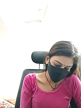 Snapshot of Tisha-01 chatting on October 2, 2025, 4:14 pm Tisha-01 online show from October 2, 2025, 4:14 pm