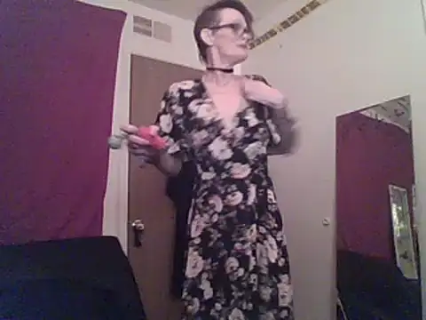 Snapshot of ivylee31 chatting on December 4, 2024, 1:58 am ivylee31 online show from December 4, 2024, 1:58 am