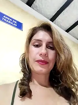 Alysson-- online show from February 14, 2025, 7:33 pm