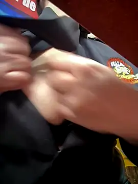 Alysson-- online show from November 10, 2025, 4:17 pm