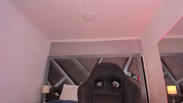 AmberiniHoffman online show from January 22, 2025, 11:34 am