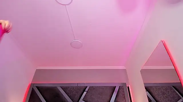 AmberiniHoffman online show from March 14, 2025, 12:07 pm