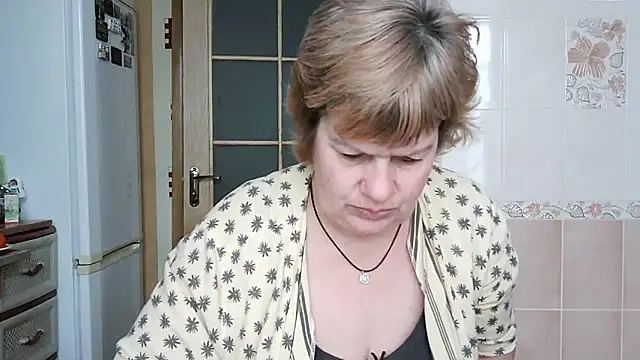 Snapshot of Ettie_Tonia chatting on February 15, 2025, 1:49 pm Ettie Tonia online show from February 15, 2025, 1:49 pm