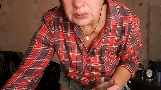 Snapshot of Ettie_Tonia chatting on October 27, 2025, 9:02 am Ettie Tonia online show from October 27, 2025, 9:02 am