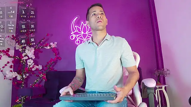 Snapshot of zaid_lion chatting on January 30, 2025, 1:31 pm zaid lion online show from January 30, 2025, 1:31 pm