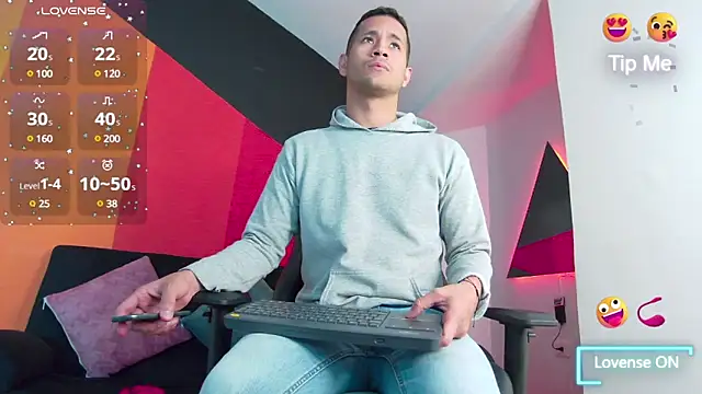 Snapshot of zaid_lion chatting on February 20, 2025, 12:25 pm zaid lion online show from February 20, 2025, 12:25 pm