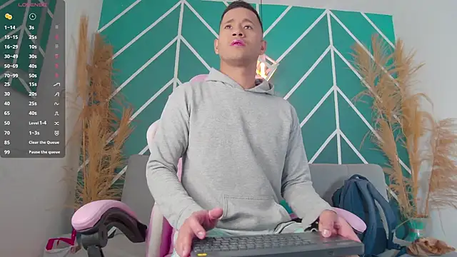 Snapshot of zaid_lion chatting on March 20, 2025, 12:43 pm zaid lion online show from March 20, 2025, 12:43 pm